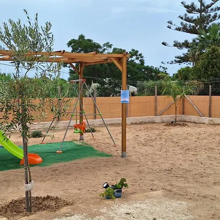 بيت للعطل Little House